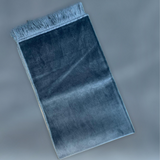 QURAYA ® Personalisierter Gebetsteppich – Geschenkbox DeLuxe – Eisblau